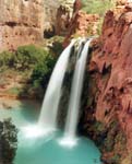 V004 Turquoise pool